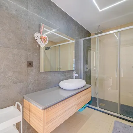 빌라 Villa Finestrat